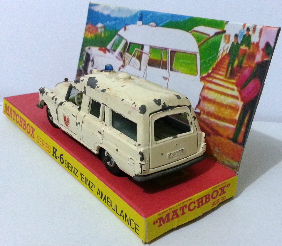 Ambulancia Lesney MATCHBOX Diecast KING SIZE K-6 BENZ BINZ y caja personalizada exhibición c Foto 4 de 4