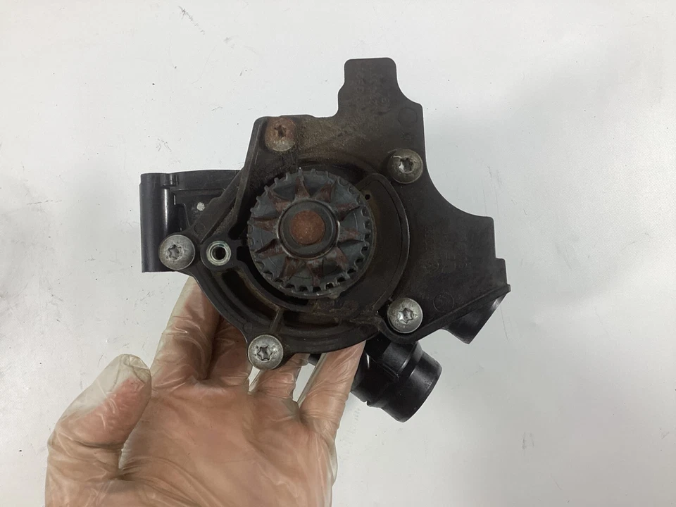 2011 - 2016 Volkswagen Tiguan Jetta Engine Water Pump 06H121026CF OEM . - Image 4 of 4
