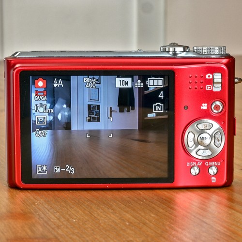 Panasonic LUMIX TZ7 rot (10,1 Megapixel, 12x Zoom, Leica Objektiv) - Bild 8 von 24