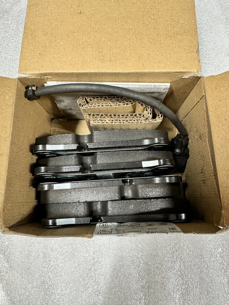 original Audi R8 Bremsklötze 4S0698451A Serie R 8 Audi R8 Bremse  