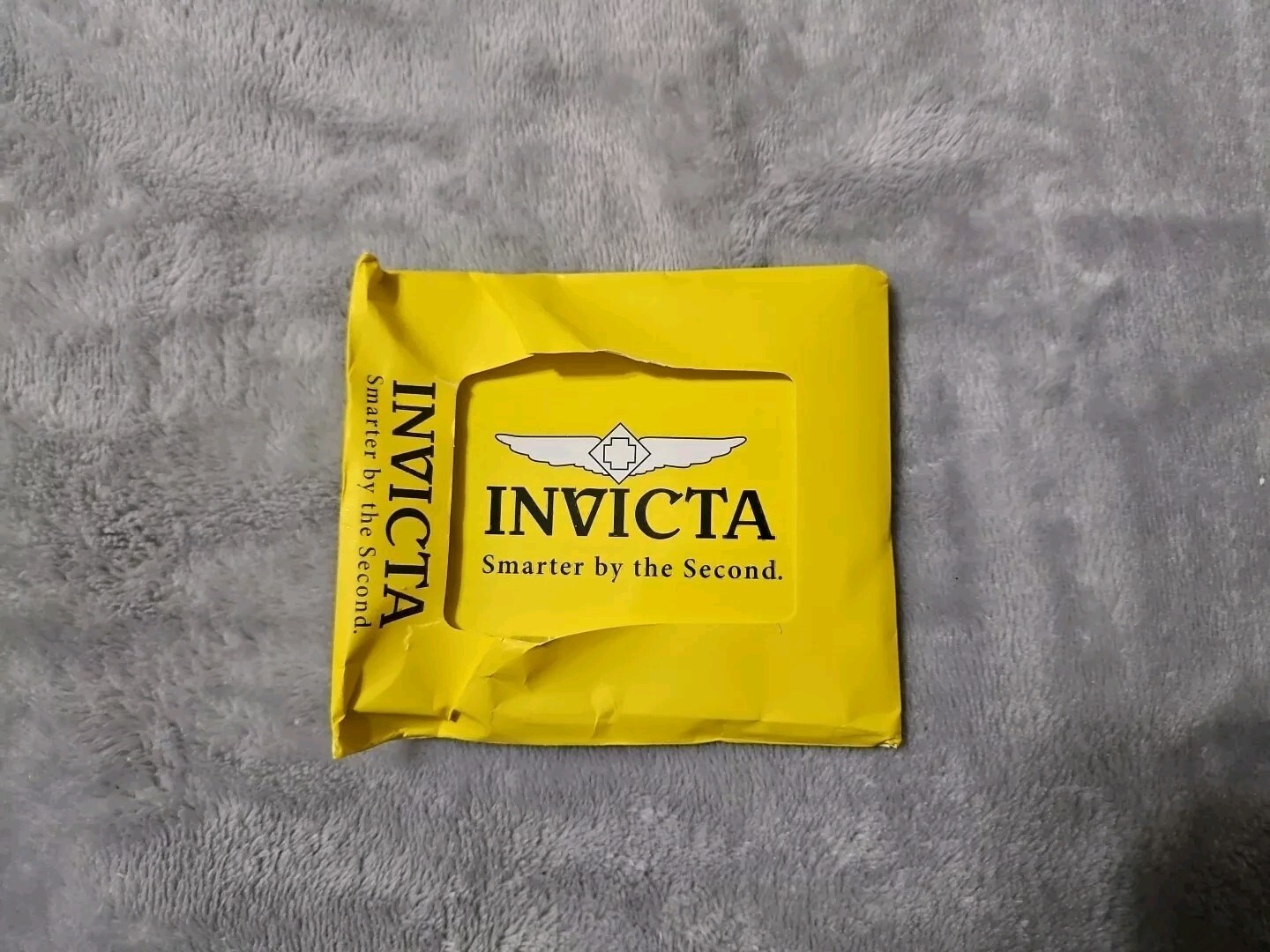 Invicta Mens Watch 200m Water Resistant Model 16137 eBay