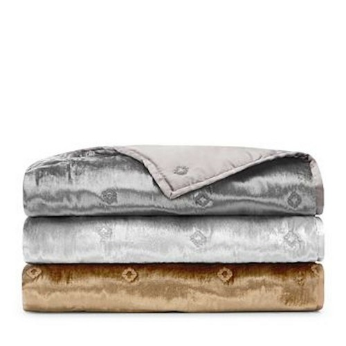 Hudson Park Collection Diamond Quilted Iced Velvet Throw Blanket Size 50" X 70" - Picture 2 of 4
