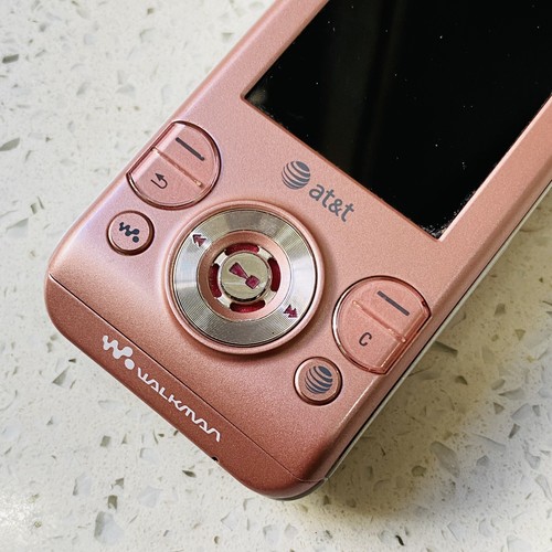 Vintage AT&T Sony Ericsson Walkman Phone W580i Pink Car Pwr Supply Bundles Work - Picture 8 of 23