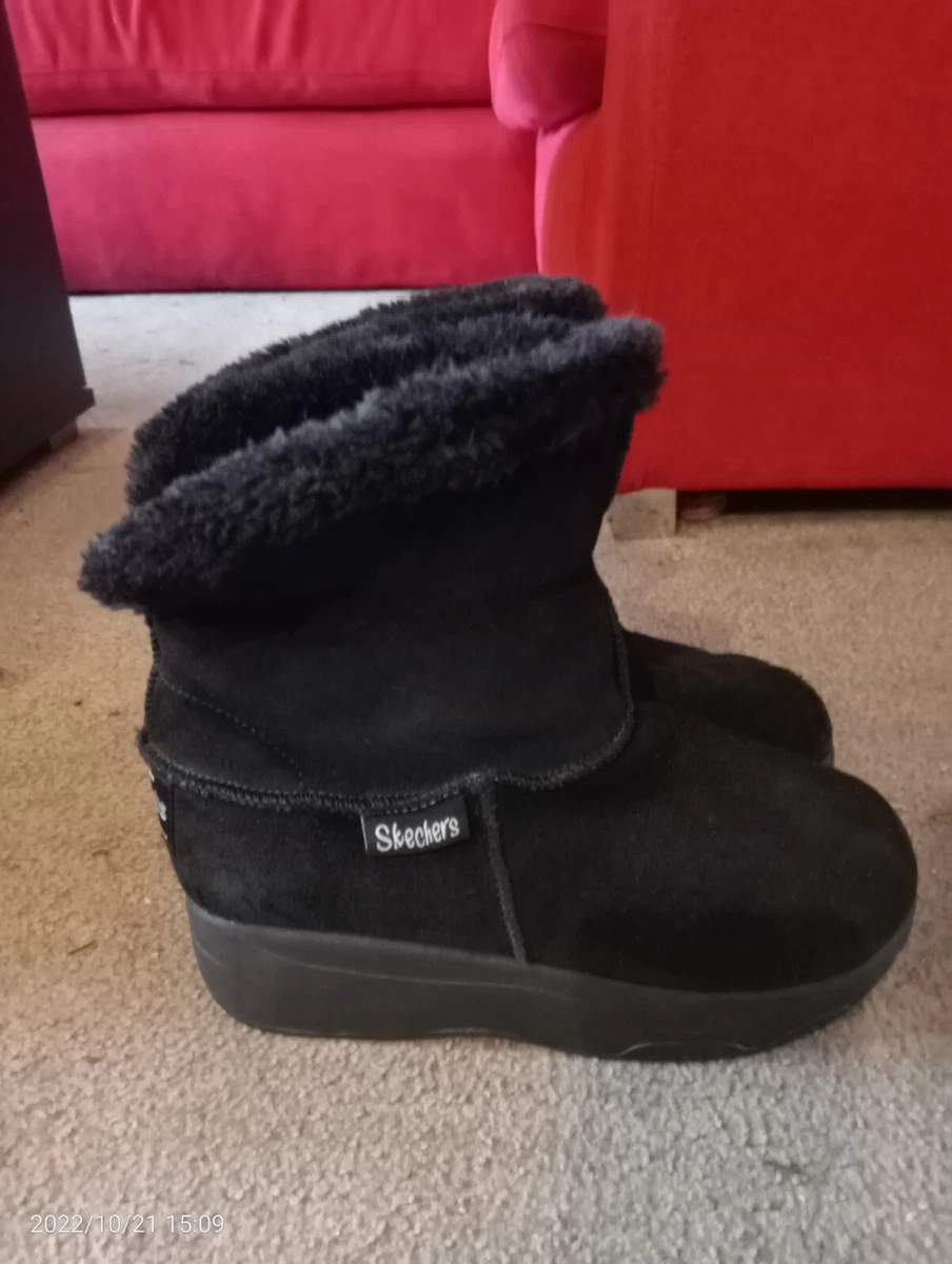 Rare Black Suede Fur Lined Skechers Black Tone Ups Ankle Boots