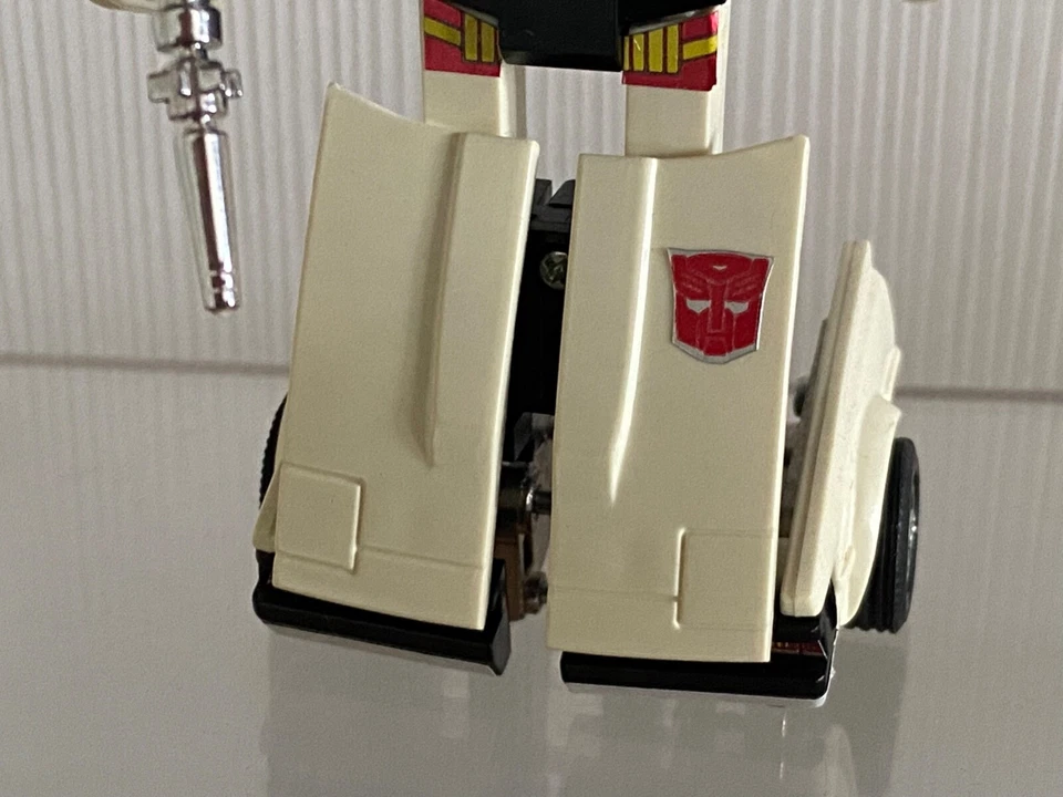 Transformers G1 1985 Downshift complete figure mail away canadian Hasbro - Image 4 of 4