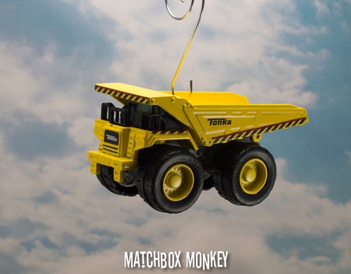 Tonka Construction Equipment Cement Loader Backhoe Dump Truck Christmas Ornament - Picture 2 of 65