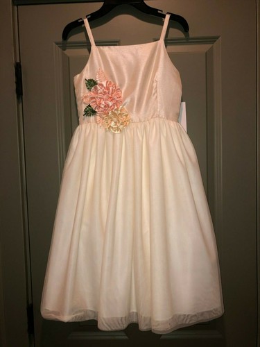 NWT- Belle Badgley Mischka by Dillard's 
