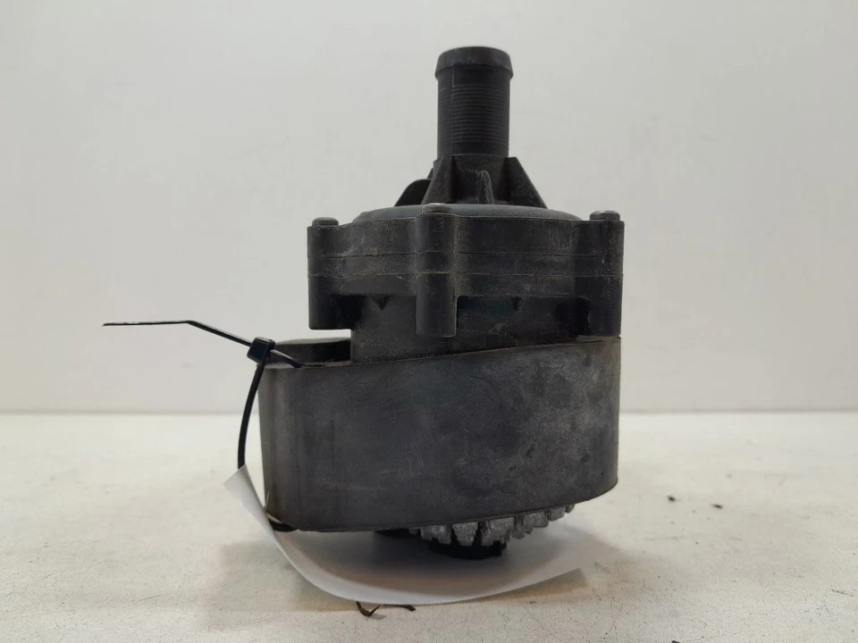 NISSAN Leaf Tekna Mk1 24kwh 2016 Water Pump - Image 3 of 4