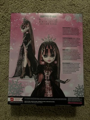 Monster High HKX67 Draculaura Howliday Doll Special Edition for