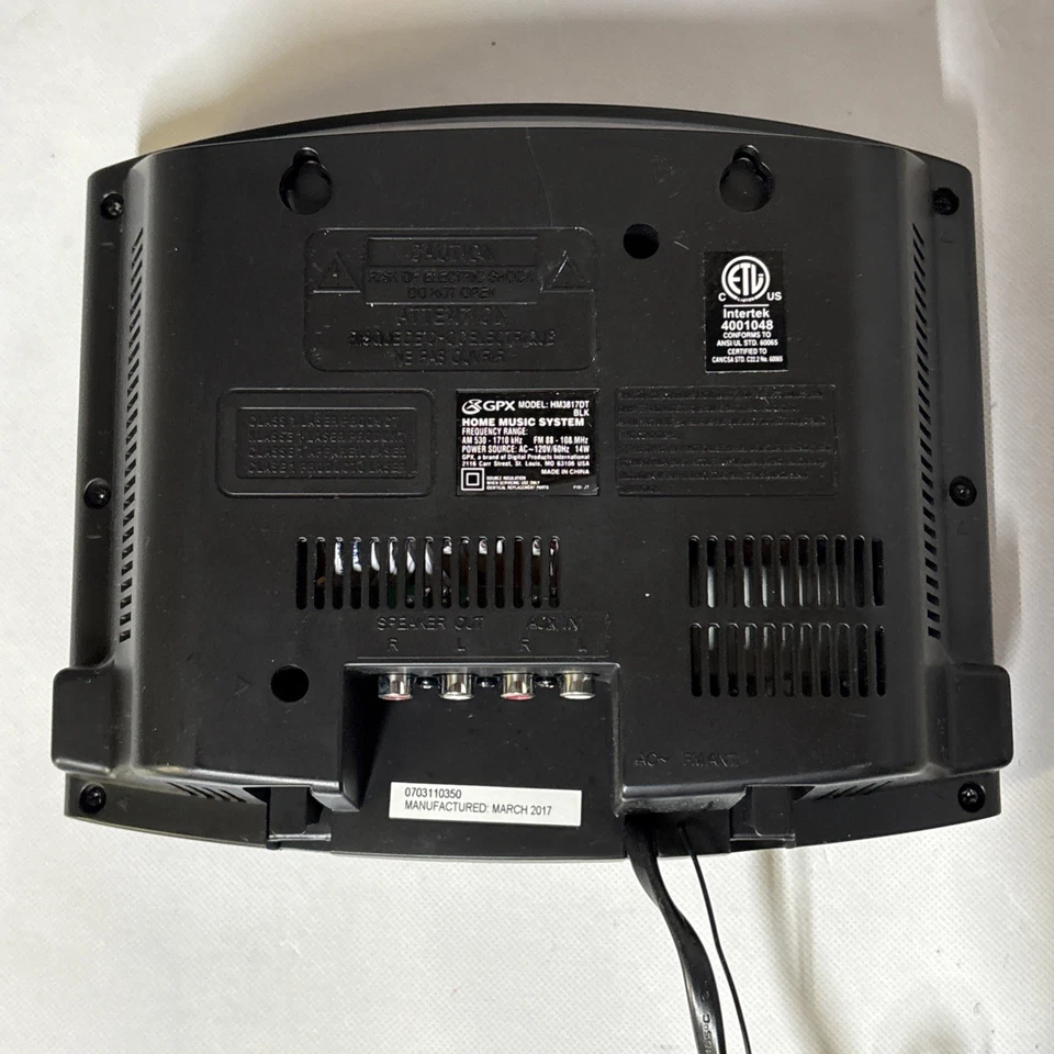 GPX CD Home Music System HM3817DTBLK With 2 Speakers Radio FM AM Remote - Image 3 of 4