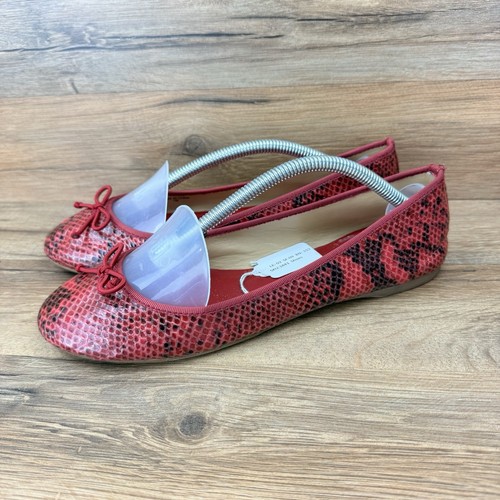 Talbots Red and Black Snake Print Round Toe Flat with Bows Size 7.5 - Picture 3 of 8