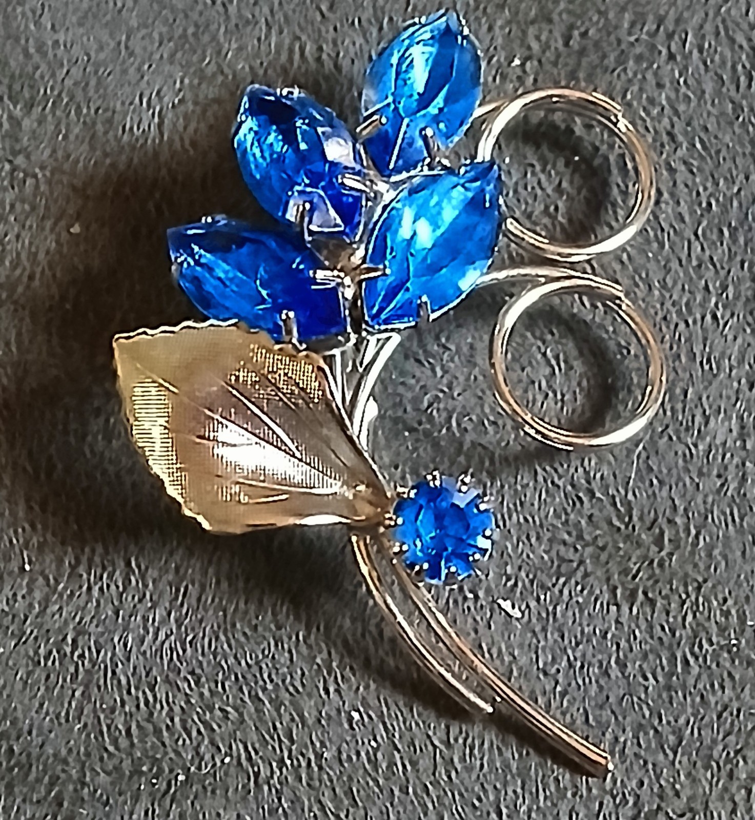 VINTAGE Midcentury  Cobalt Blue Rhinestone Brooch silver leaf lapel Pin 1950s