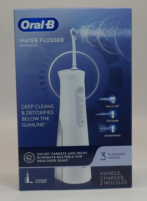 Oral-B Water Flosser Advanced Cordless Portable Oral Irrigator Handle 2 Nozzles