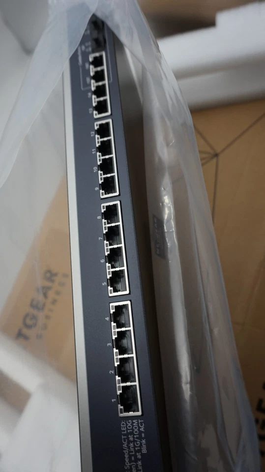 NetGear ProSAFE XS716T-100NES 16 Port 10G Smart Managed Switch New in oem box - Image 4 of 4