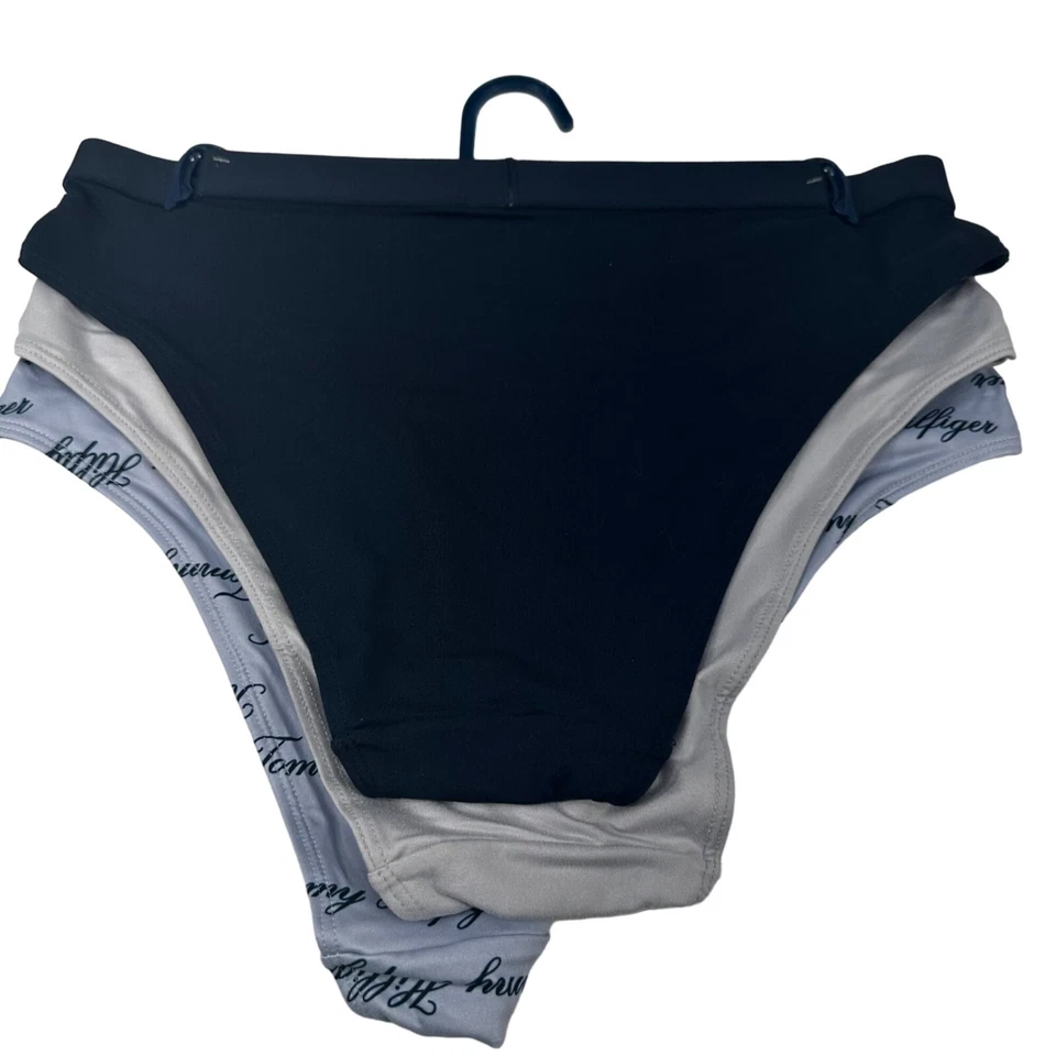 Lote De Tres Bikini Tommy Hilfiger Para Mujer Talla Mediana Panty Azul Gris Azul Nuevo Foto 2 de 4