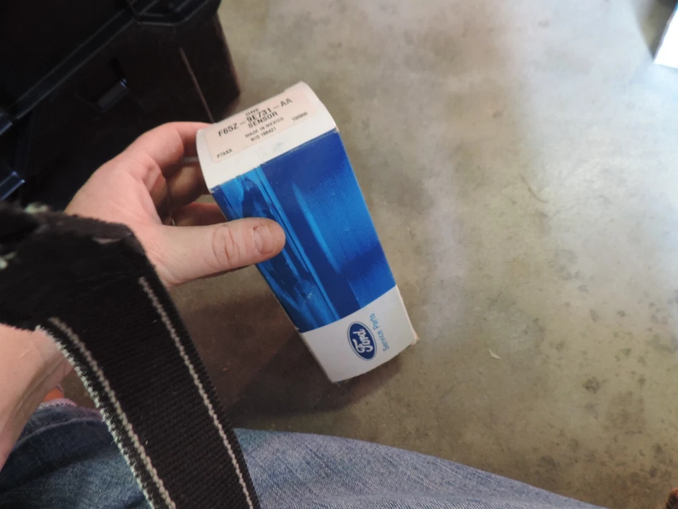 Conjunto de sensor de velocidad de vehículo original Ford Expedition 1997-2006 F65Z-9E731-AB Foto 3 de 4