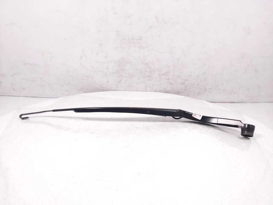 Brazo limpiaparabrisas conductor izquierdo Toyota Venza 2021-2024 85221-42210 Foto 3 de 4