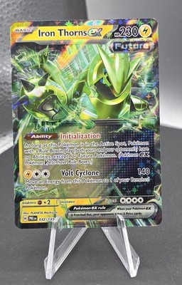 Iron Thorns ex 032/131 Sv: Prismatic Evolutions Holo