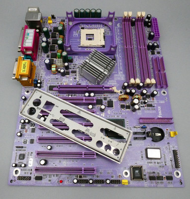 Soltek SL-86SPE-L w/IO Shield Socket 478 - For Repair