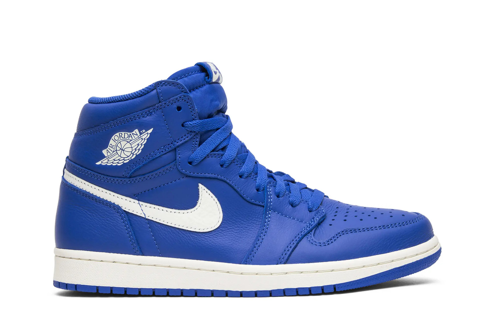 hyper royal/sail