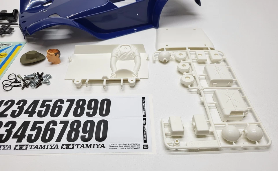 TAMIYA KAROSSERIE BAUSATZ "HOLIDAY BUGGY" INKL. FAHRERFIGUR UND ANBAUTEILEN - Bild 3 von 4