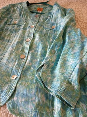 Ruby Rd. blouses with a beautiful material and front buttons Blue And Green