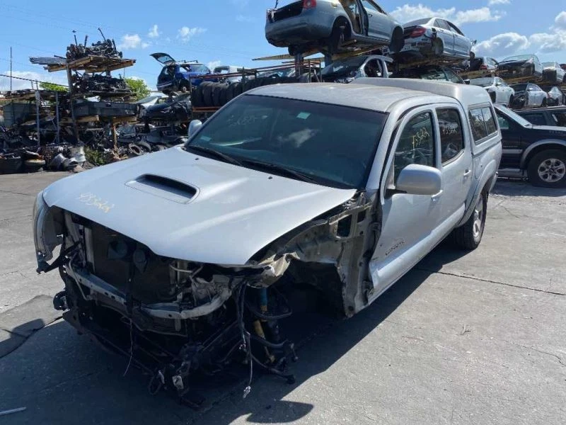 Door Lock Actuator Driver Left Front 2010 11 12 13 14 15 Toyota Tacoma - Image 2 of 4