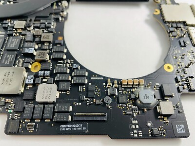 Apple MacBook Pro 15'' A1398 2015 Intel i7 2.8GHz Logic Board 16GB 820-00426-A DG