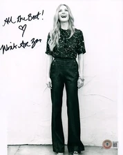 Winter Ave Zoli Sons of Anarchy Actress Signed 8x10 Photo with Beckett BAS COA