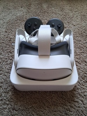 Very Good - Meta Quest 3S 128GB All-in-One VR Headset with Controllers