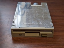 Newtronics Mitsumi D359T2 3.5" Floppy Disk Drive FDD CMK-77X Vintage PC Beige