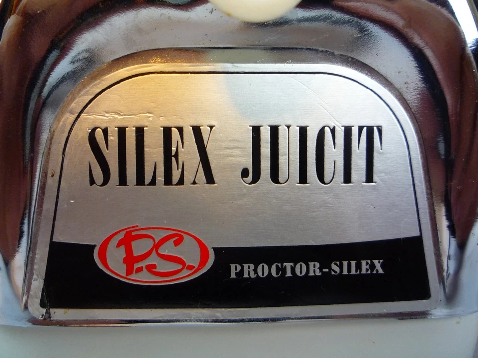 Vintage Proctor Silex Juicit Citrus Orange Lemon Juicer 02722 Chrome Retro - Image 2 of 4