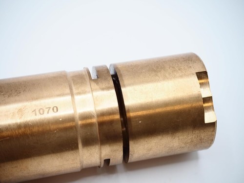 PIEZA DE MOLINO BRIDGEPORT, FRESADORA DE CABEZAL J TUERCA DE ALIMENTACIÓN CRUZADA 2060631 M1070 ¡NUEVA! - Imagen 4 de 7