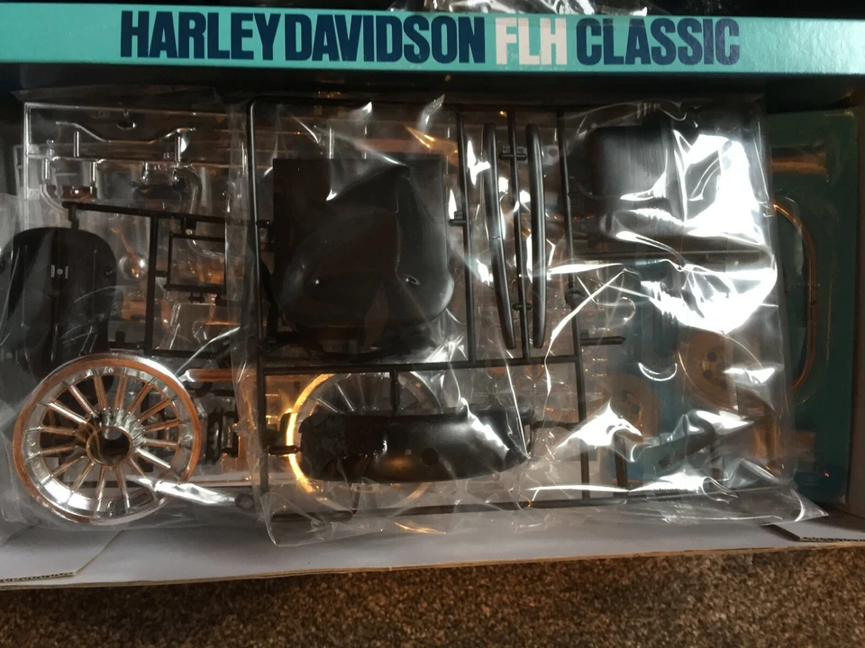 Toy Star NSM-65000 Harley-Davidson FLH Classic w. Side Car 1/6 - Bild 4 von 4