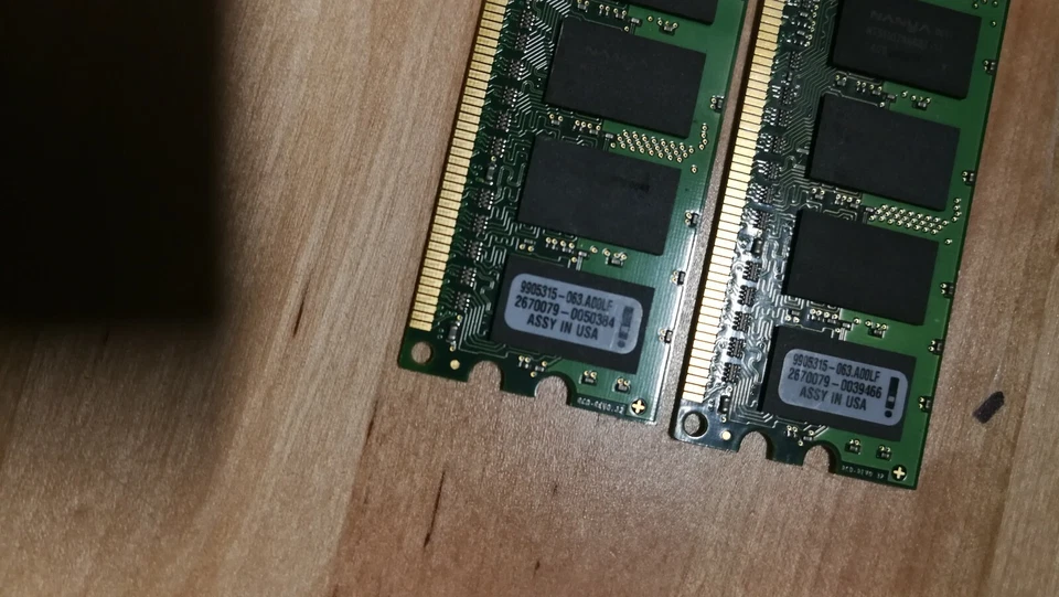 PAIR OF Kingston ValueRAM 1 GB DIMM 667 MHz DDR2 SDRAM Memory KVR667D2N5/1G - Image 4 of 4