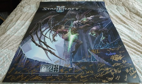 Blizzcon 2008 Official StarCraft II 2 Zeratul vs Kerrigan Signed Poster - Picture 2 of 4
