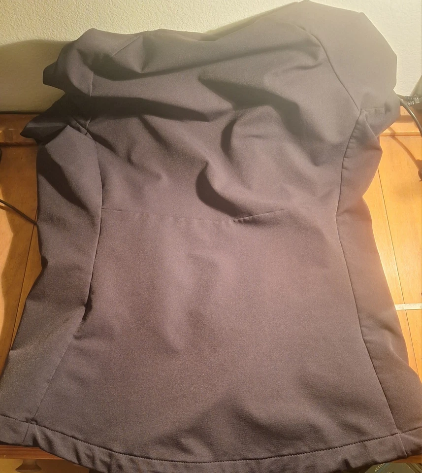 Chaqueta Kirkland Signature Soft Shell para dama / negra / talla S Foto 3 de 4