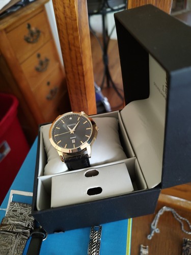 Große Uhr Lot. 1 Herren. Zehn für Damen. 1 hat austauschbare Bänder. Mehr. - Bild 2 von 21