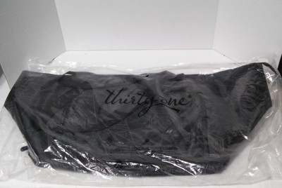 Thirty One 31  Take and Bake Cooler   Black Spiderwebs NEW