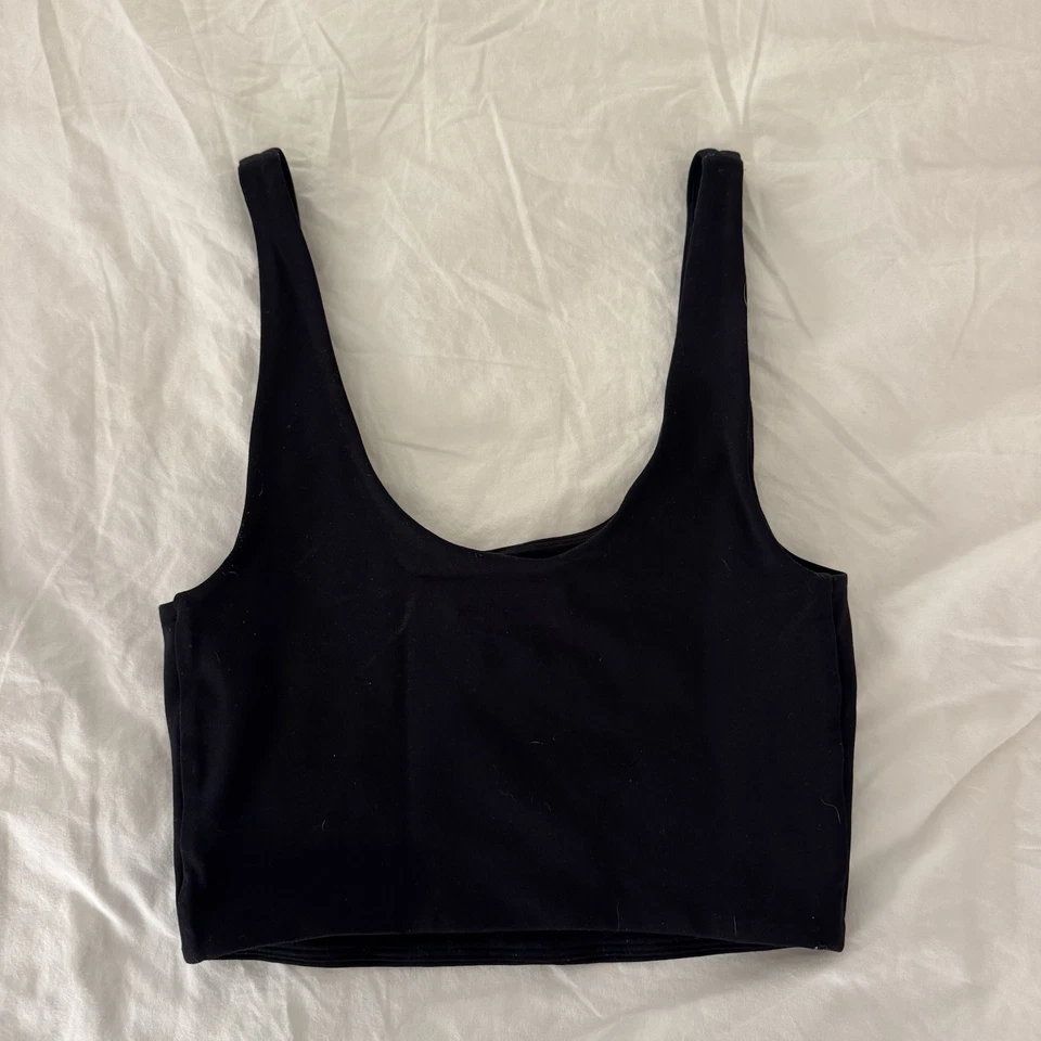 Camiseta sin mangas Aritzia Babaton negra contorno - TALLA XS Foto 3 de 4