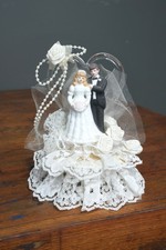 Vintage Bride Groom Wedding Cake Topper Sugar Sculpture Stand Lace Art Deco