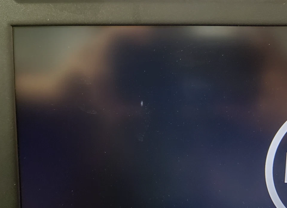 Dell G7 7588 15.6" Core i7-8750H 16GB RAM 256GB SSD GTX 1060 Windows 11 Pro Foto 4 de 4