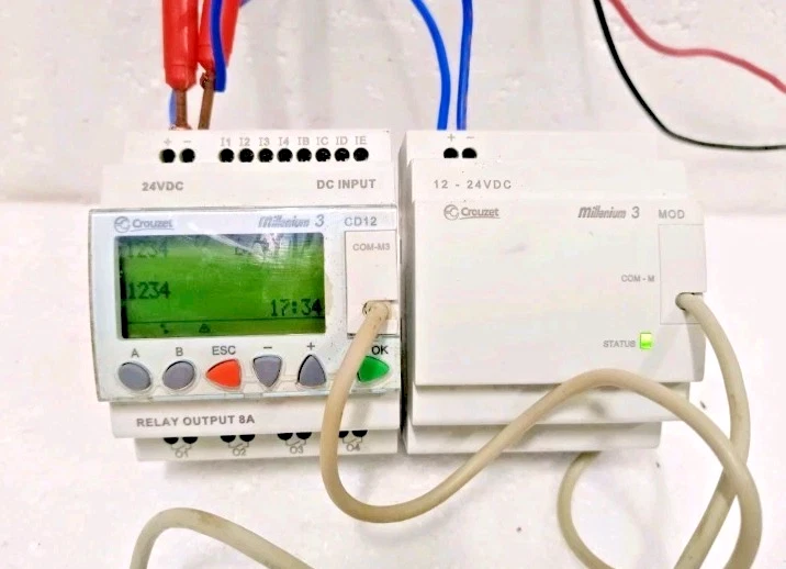 CROUZET MODEL CD12 & CROUZER M3MOD MILLENIUM 3 LOGIC CONTROLLER RELAY I/O MODULE - Image 2 of 4