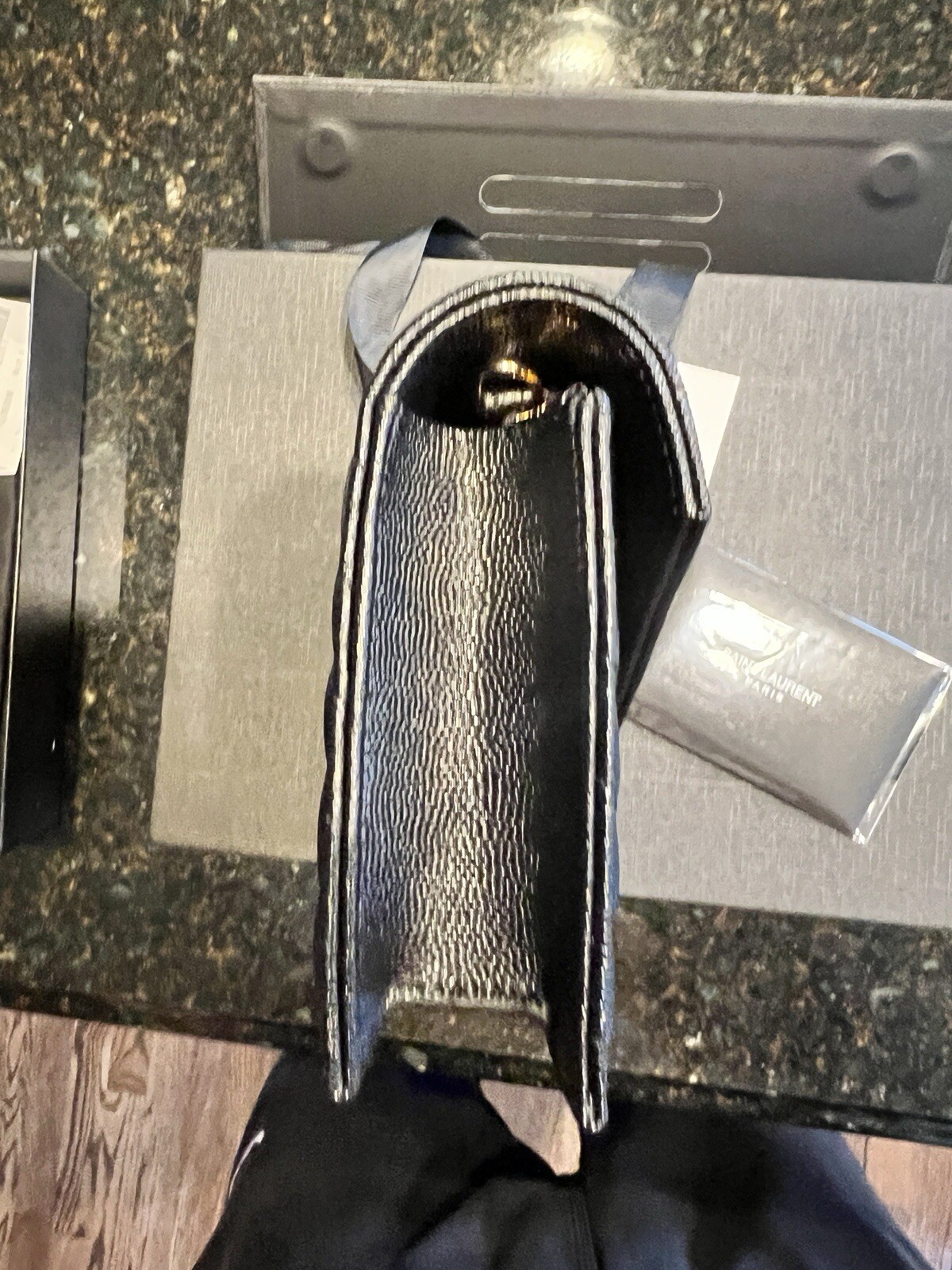 Borsa a tracolla Saint Laurent Loulou bronzo ferramenta piccola pelle nera