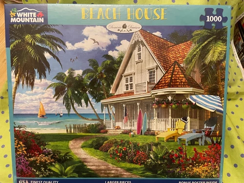 White Mountain 1000 PC Puzzle Beach House # 1543