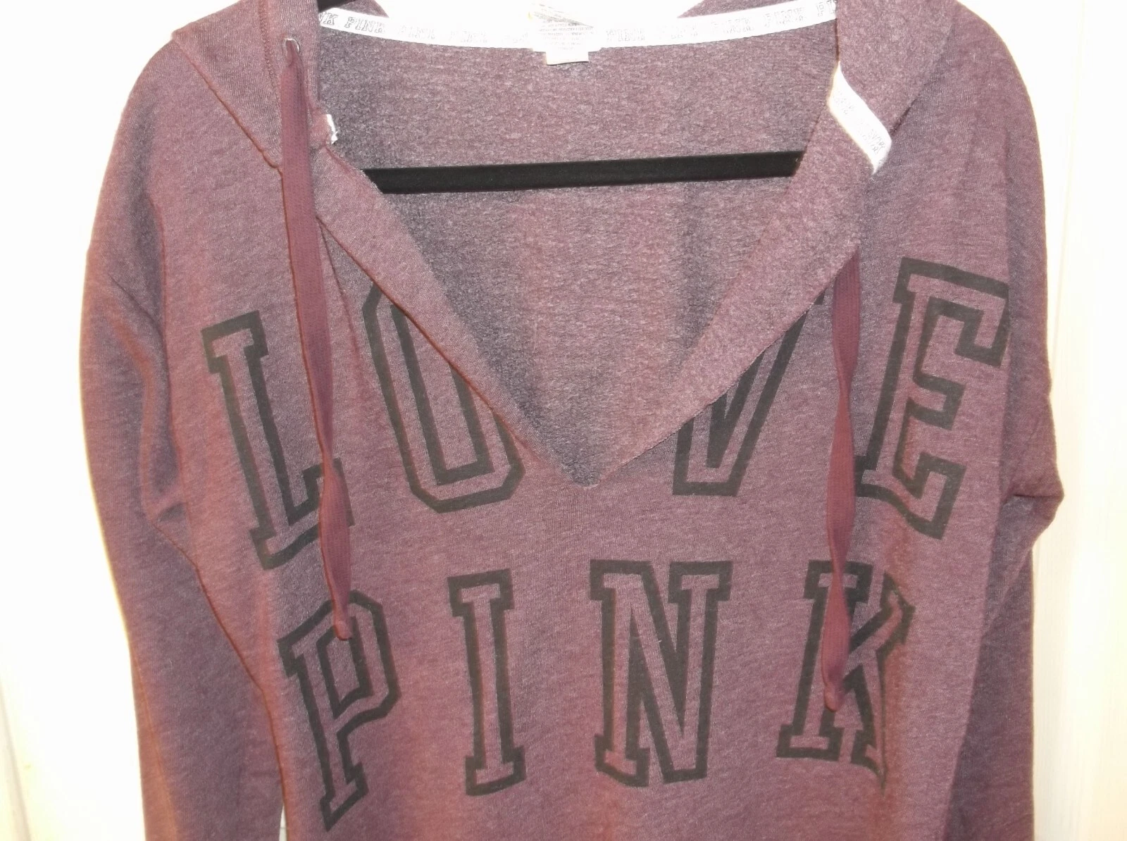 UNDERCOVER Felpa con cappuccio Victoria's Secret Love rosa taglia media busto 40"