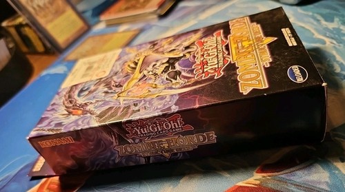 Yu-Gi-Oh! - ZOMBIE HORDE Structure Deck 1st Edition SEALED - Picture 4 of 5