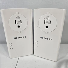 2x Netgear Powerline + Extra Outlet Adapter PLP2000 / 2000Mbps