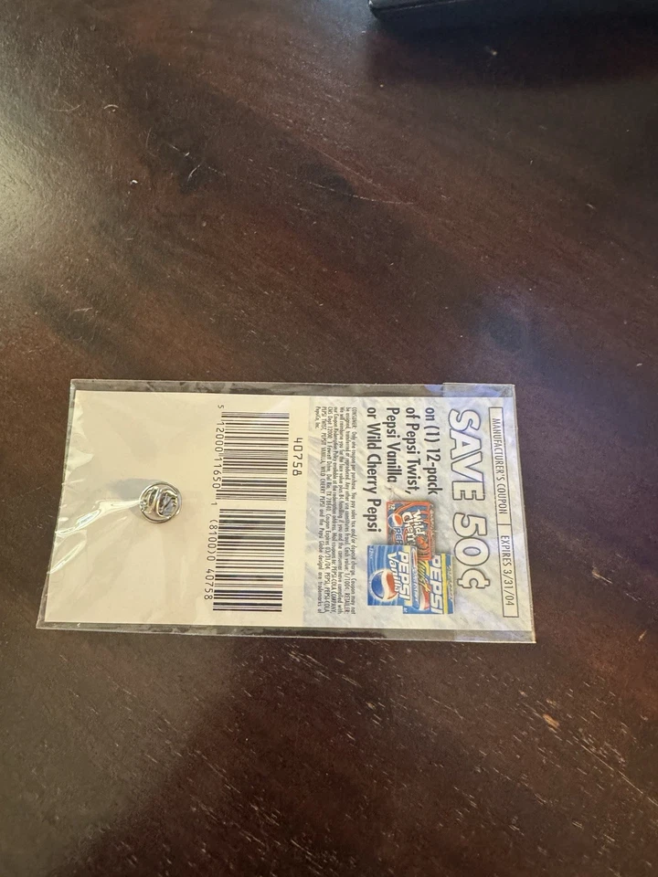 PIN DEBUT LEBRON JAMES NBA 2003 CAVS VS KINGS 29/10/03 NOCHE DE APERTURA🔥 Foto 2 de 3