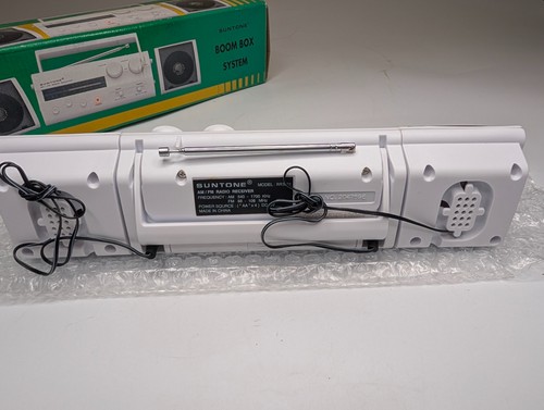 RARO Blanco 1997 Suntone Boom Box Sistema AM FM Radio Altavoces Retro De Colección Genial F6 - Imagen 3 de 7